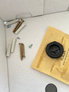 Wall mounting screws