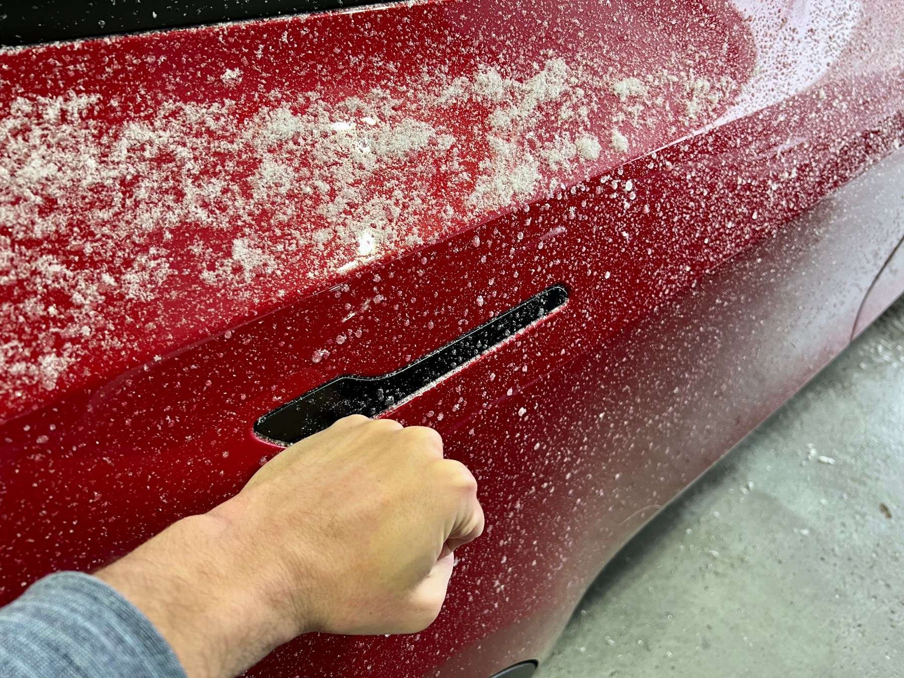 How to open a frozen Tesla door handle