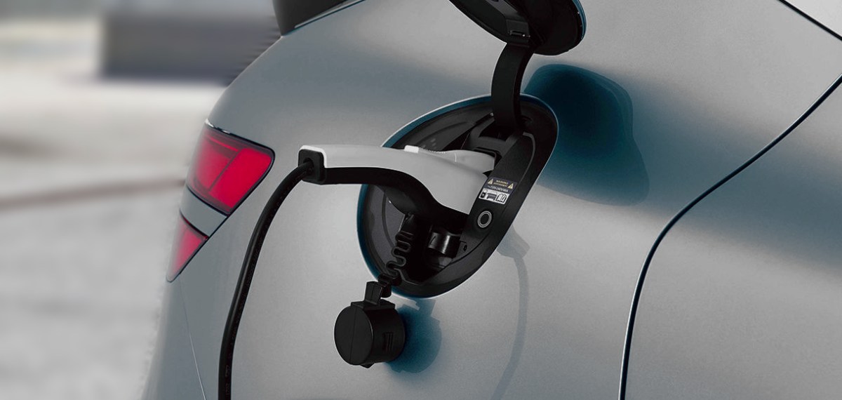 Charging port location on the Genesis GV60