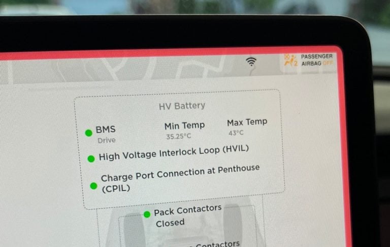 How to see a Tesla’s battery temperature