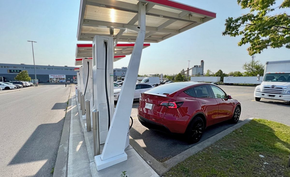 Tesla Model Y at Electrify America DC charging station