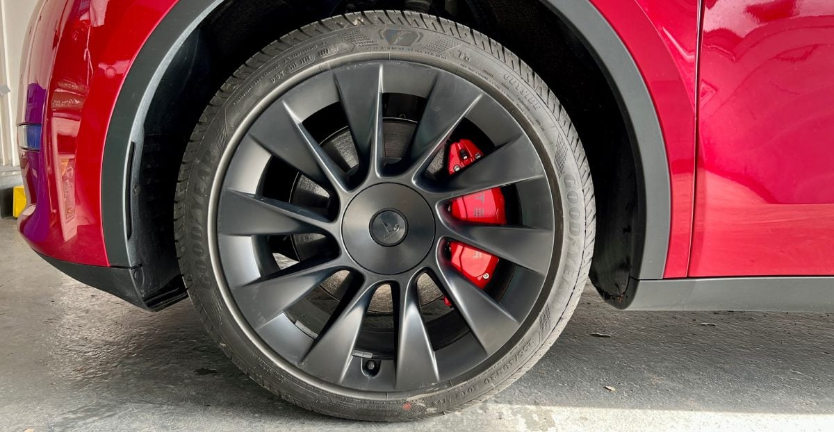 Should you get brake calliper covers for your Tesla?