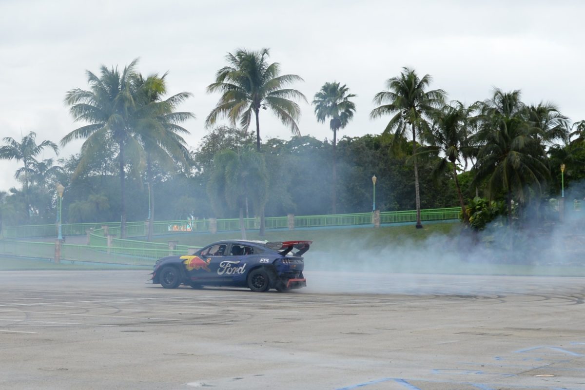 Mach-E 1400 hp drifting , rear