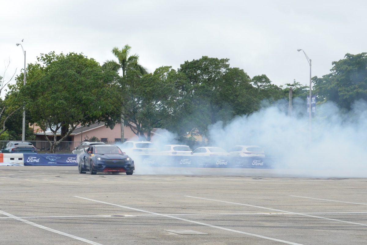 Mach-E 1400 hp smoking tires