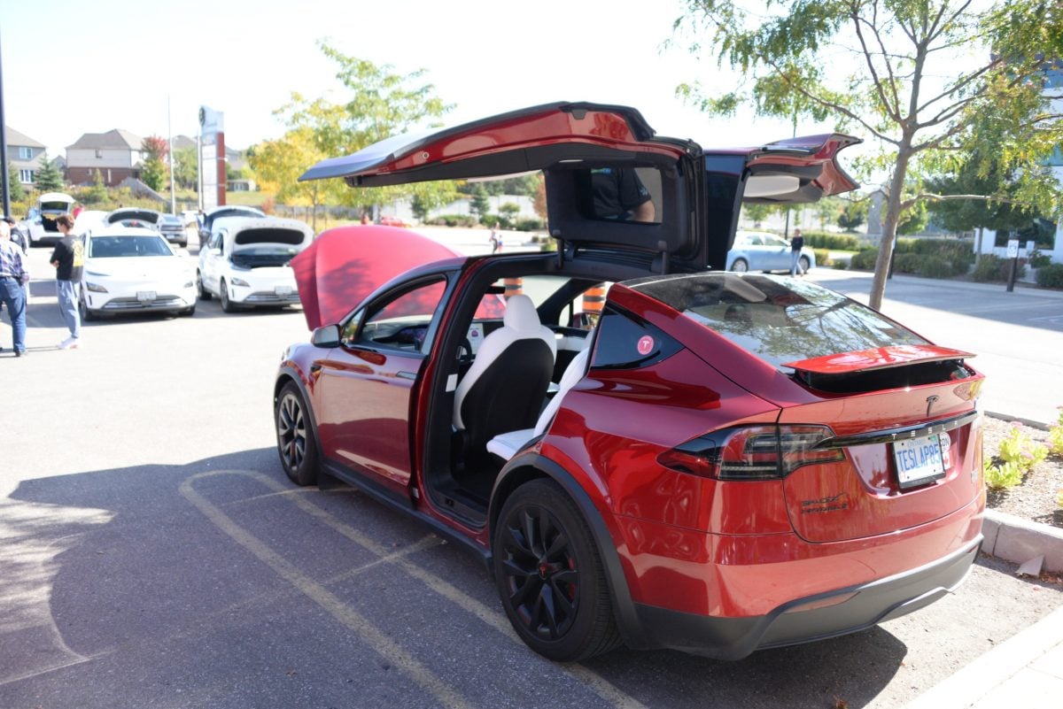 Model X Plaid