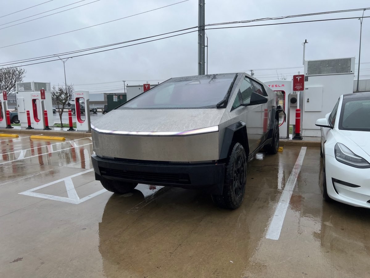 Cybertruck charging at a V3 supercharger. Photo credit: Michael Kim from EVchargerReviews.net