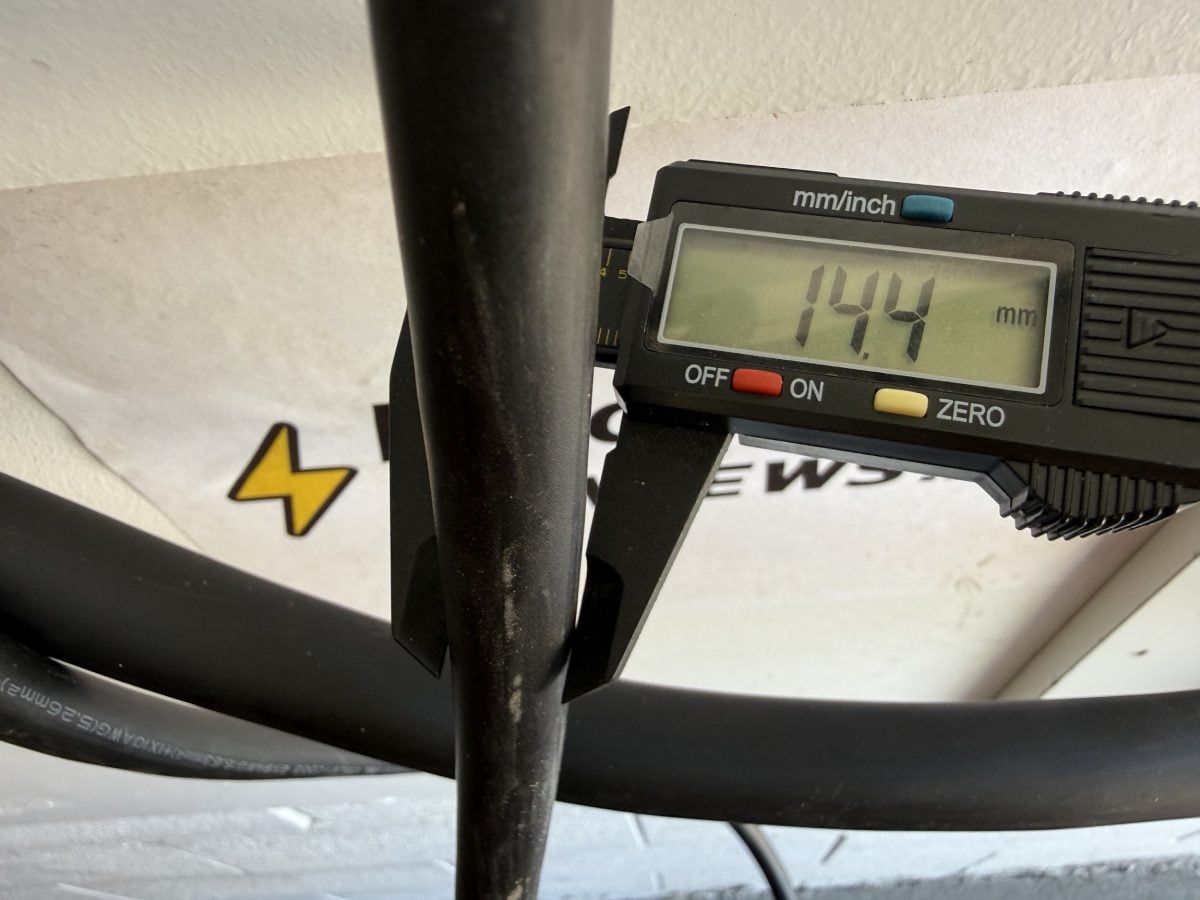 IYILO output cord is 14.4 mm thick