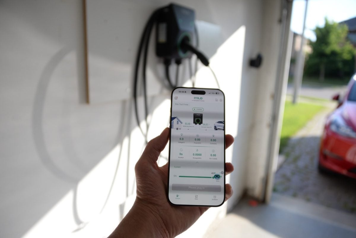 Charging monitoring screen