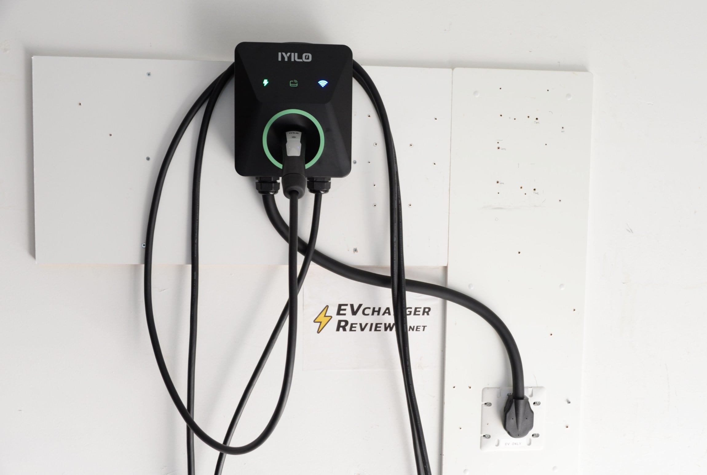 IYILO EV charger for Ioniq 5 , NACS version